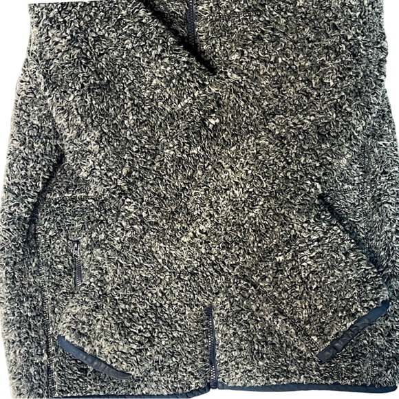 Abercrombie & Fitch Women’s Nubby Sherpa Jacket Full Zip  L Gray With Black Trim - Picture 4 of 10